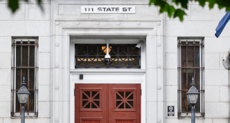 photo of the front of hte Vermont Supreme Court buildng